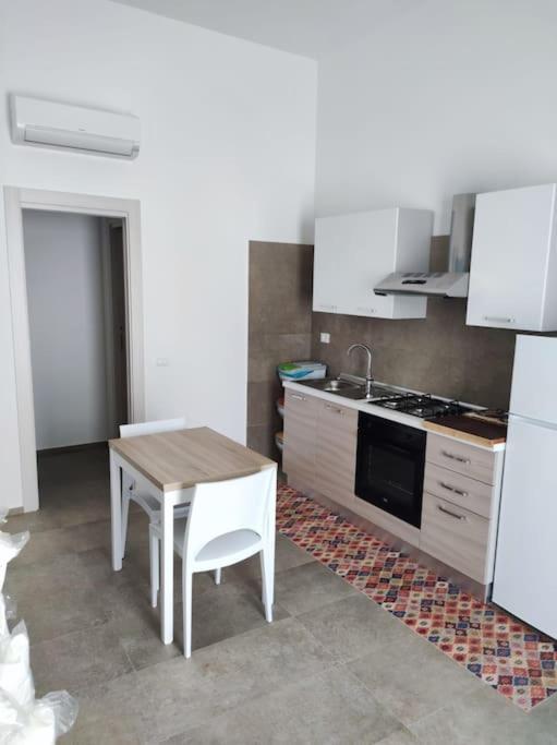 Appartamento Sul Mare Con Parcheggio Privato Монополи Экстерьер фото